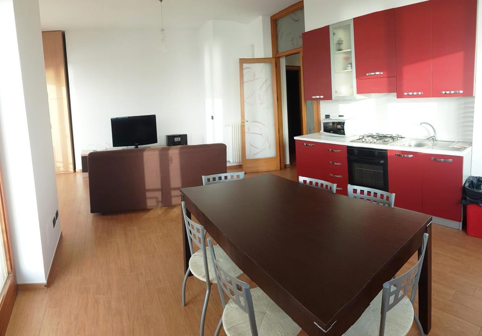 Kitchen or kitchenette, Living room, Dining area
