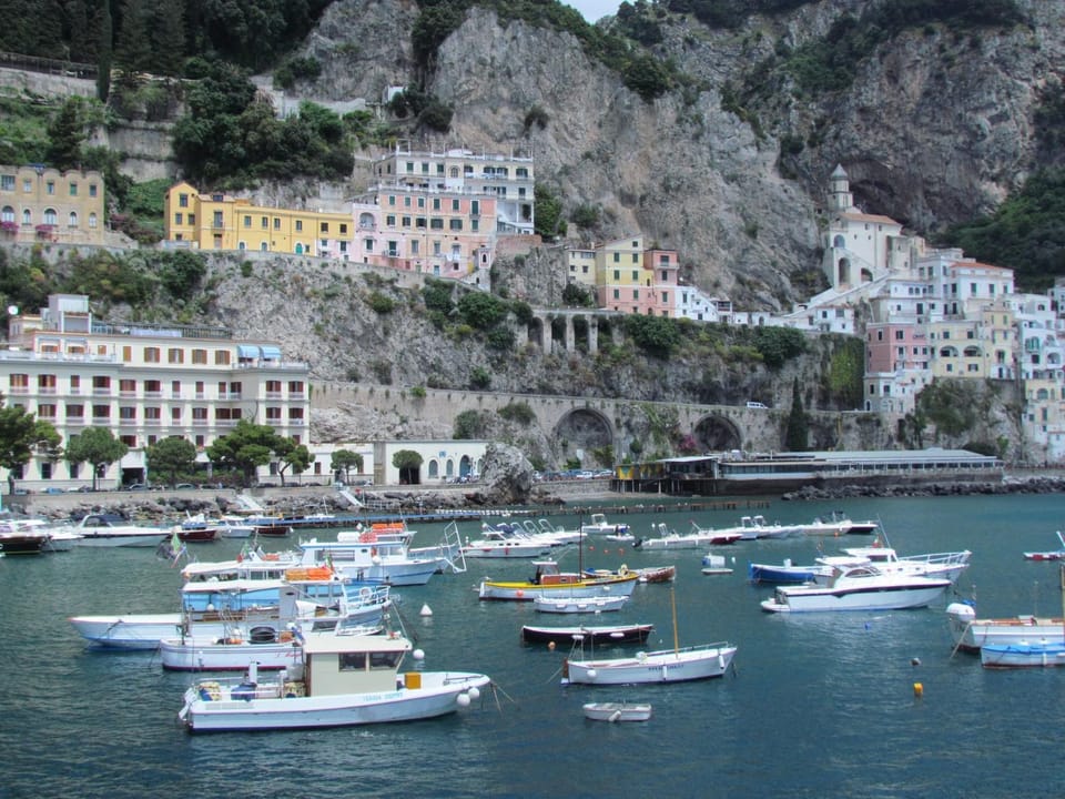 Nearby landmark, Natural landscape, Beach, Area and facilities