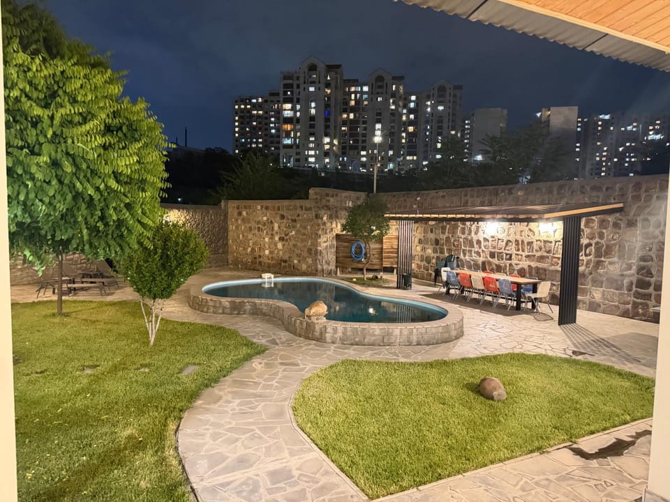 Cozy Apartment With The Best Patio and Swimming pool Apartment in Yerevan