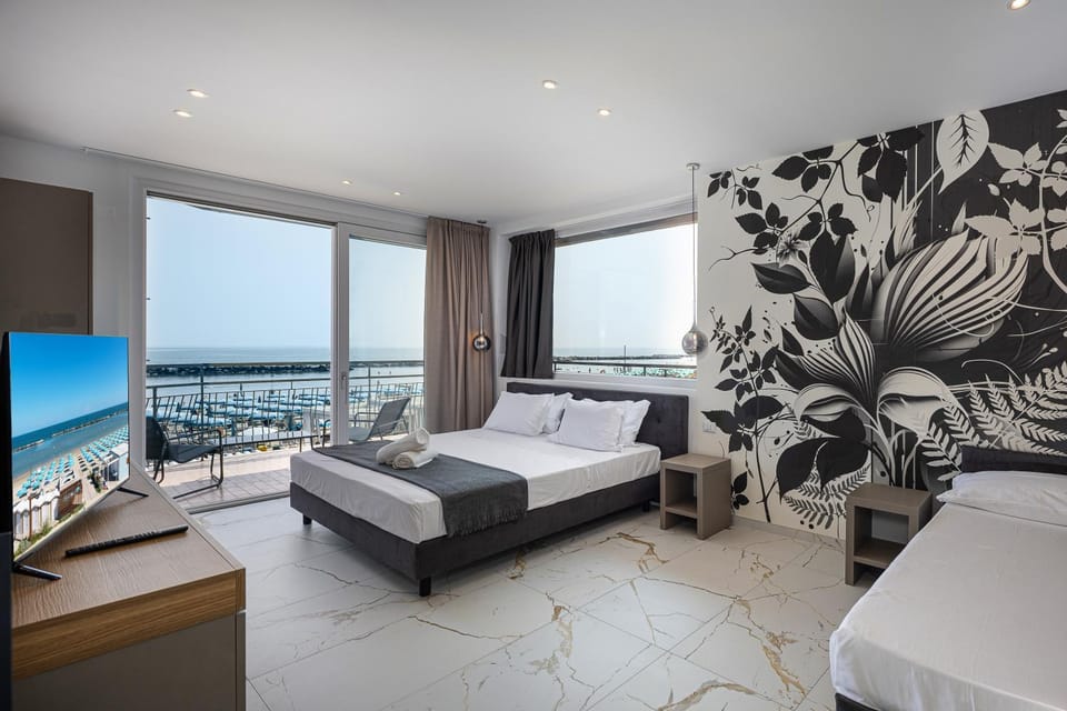 Bed, Bedroom, Sea view