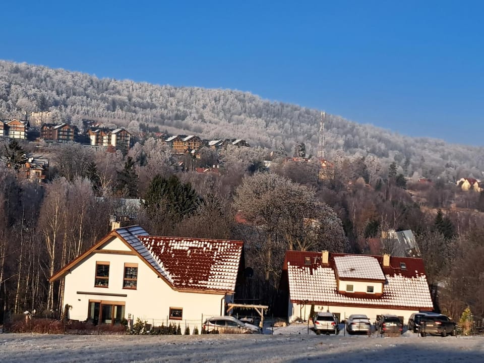 Property building, Day, Mountain view