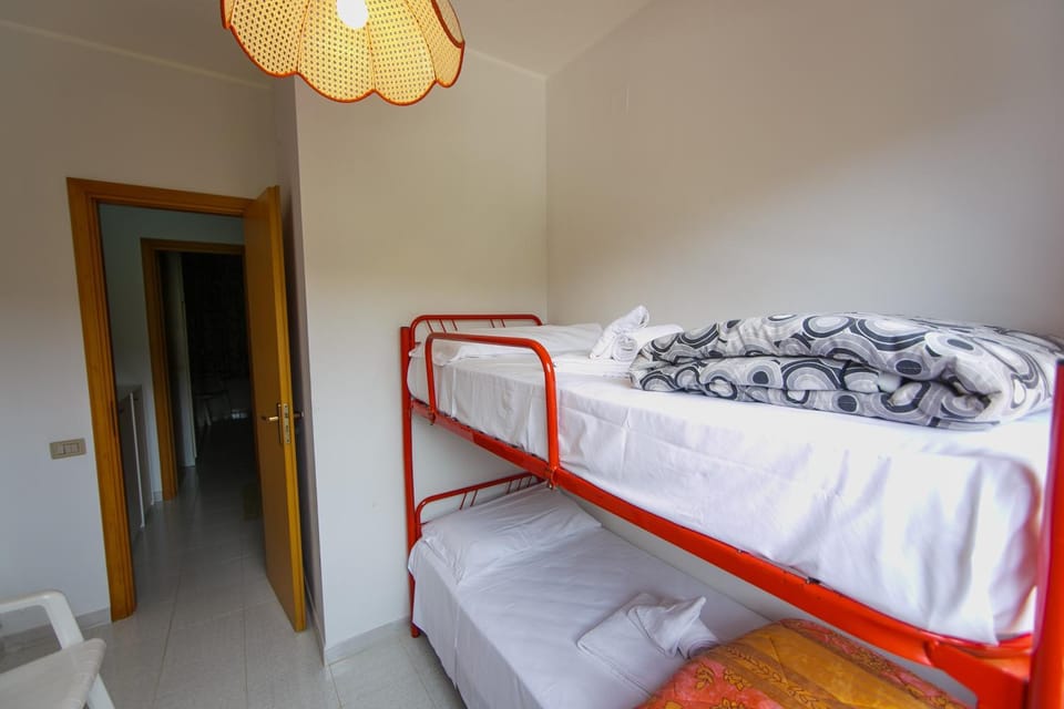 bunk bed