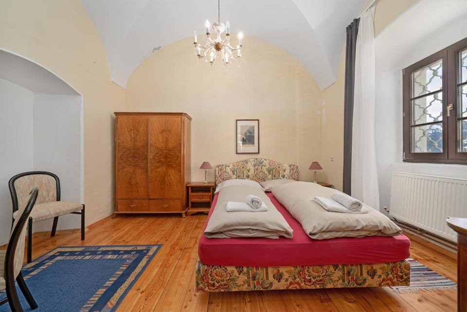 Living room, Bedroom