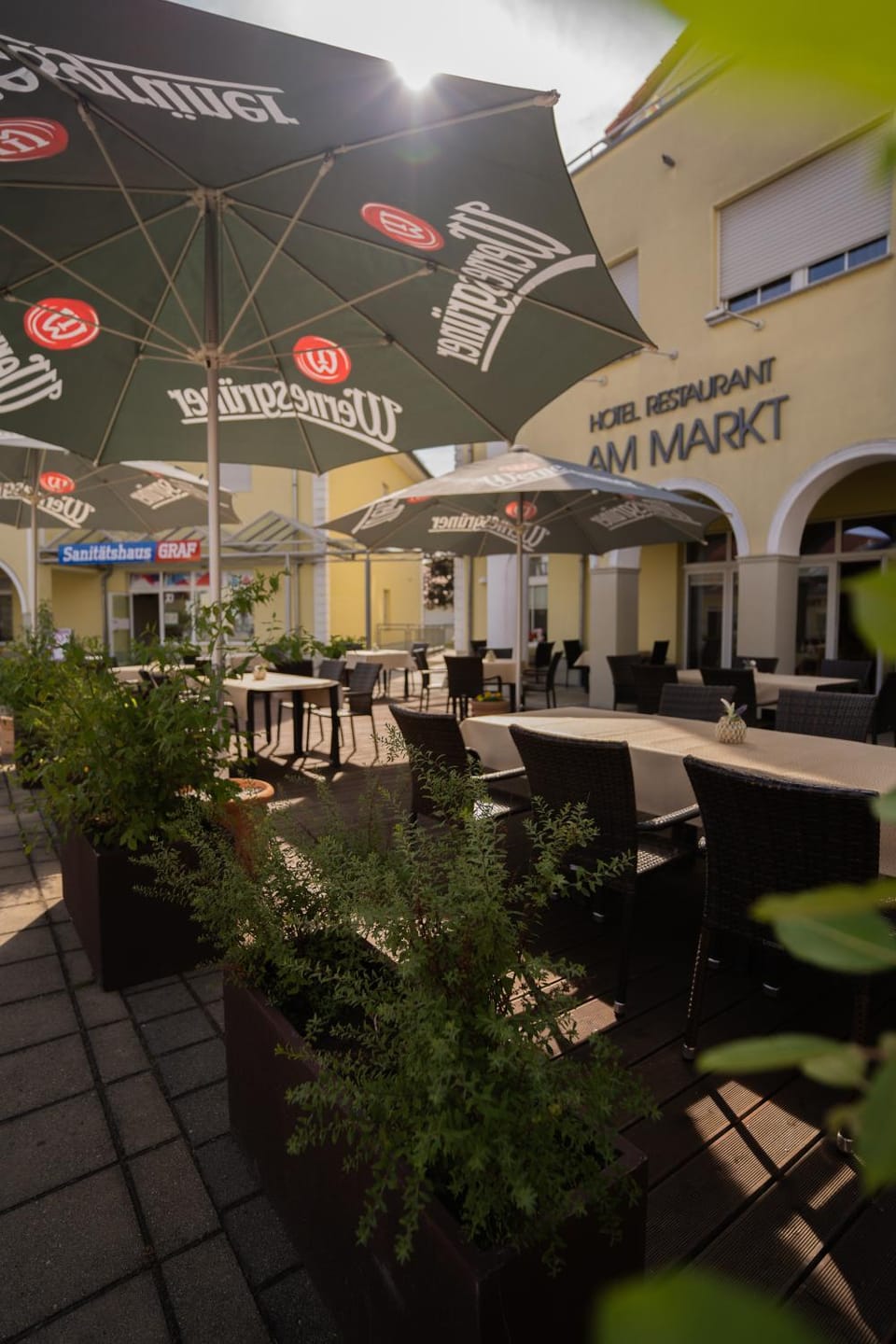 Restaurant/places to eat