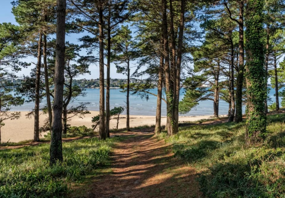 Nearby landmark, Spring, Day, Natural landscape, Beach, Sea view