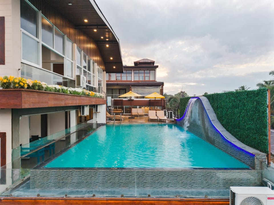 Property building, Pool view, Swimming pool