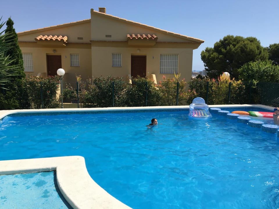 Property building, Facade/entrance, Garden, Swimming pool