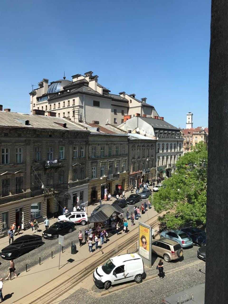 Nearby landmark, Day, Neighbourhood, City view, Landmark view, Street view