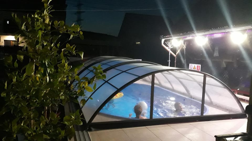 Pool view, Swimming pool