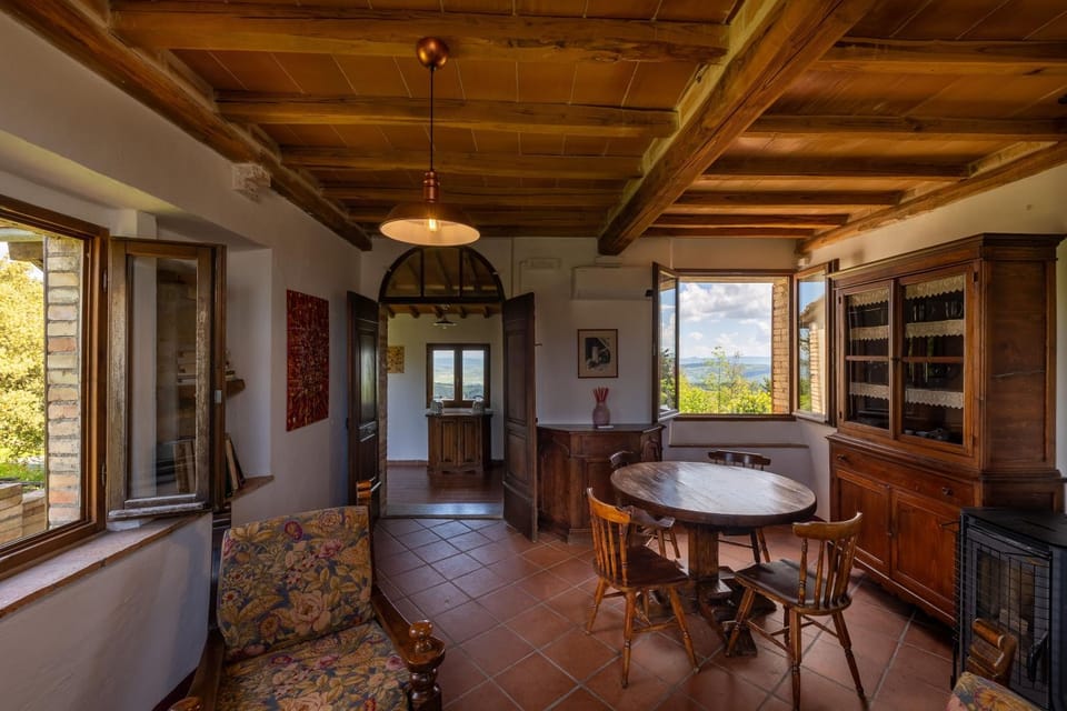 Kitchen or kitchenette, Communal kitchen