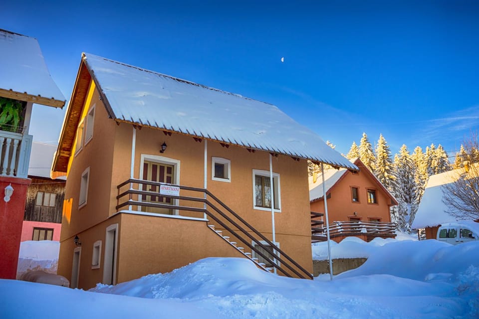 Apartmani Mila Apartment in Montenegro