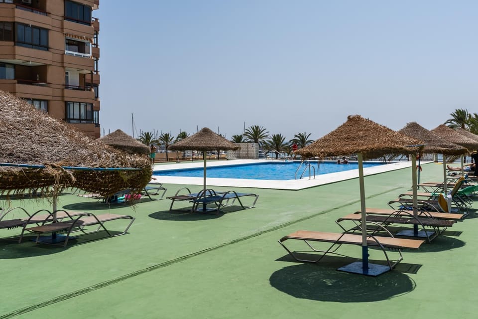 Swimming pool, Swimming pool