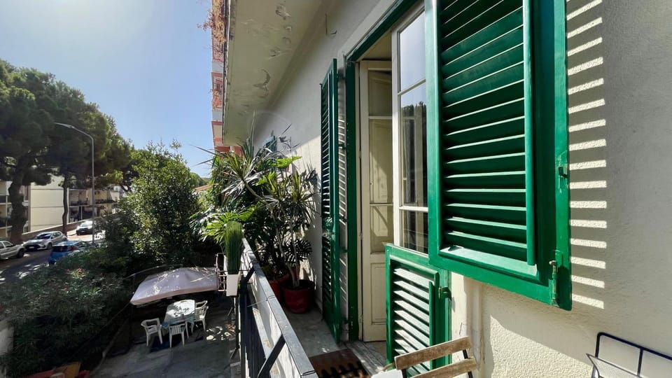 Three Rooms Vacation rental in Messina