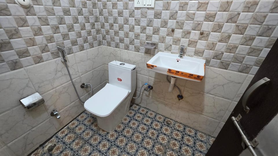 Toilet, Bathroom