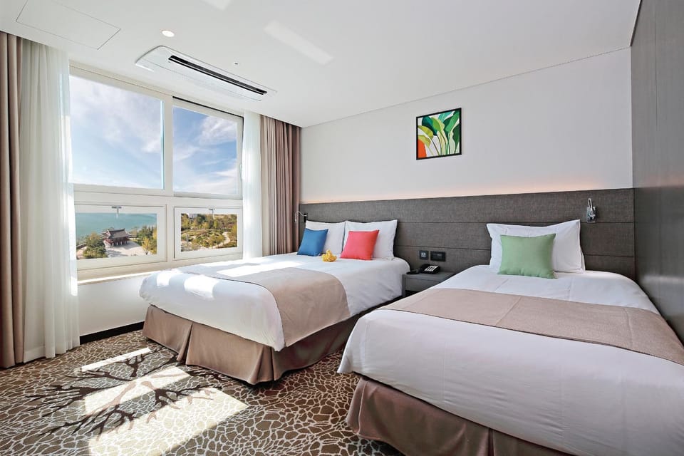 Bed, Sea view