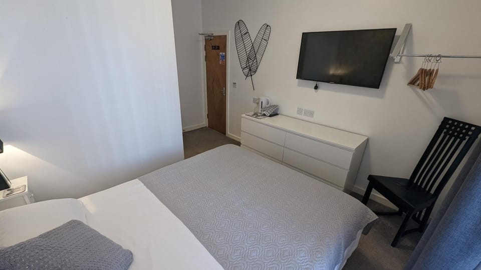 Four Seasons Guest House Bed and Breakfast in Blackpool