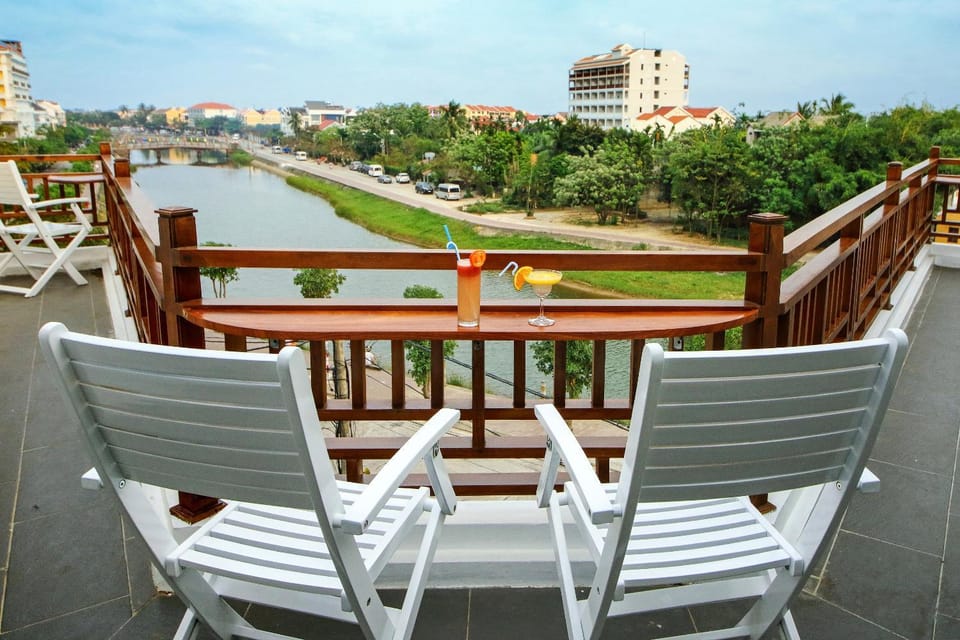 Day, Natural landscape, City view, River view