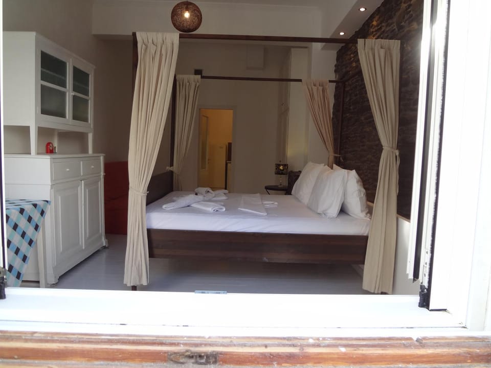 Korthi central appartment by the seaside. Apartment in Decentralized Administration of the Aegean