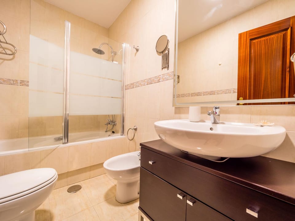 Bathroom, Bath