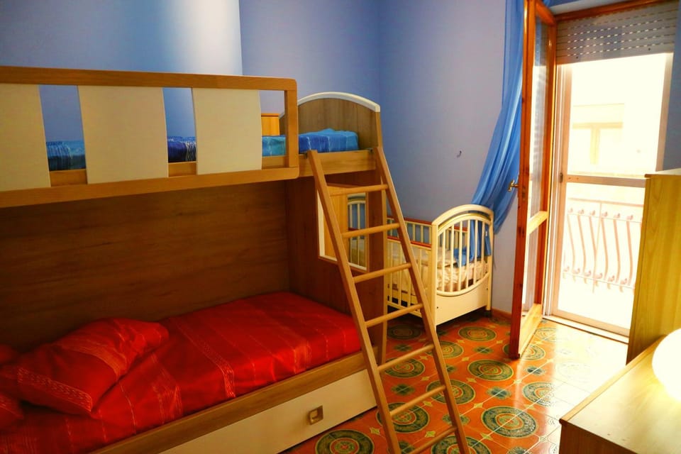 Spring, Day, Winter, Summer, Autumn, Sunrise, Sunset, cot, bunk bed