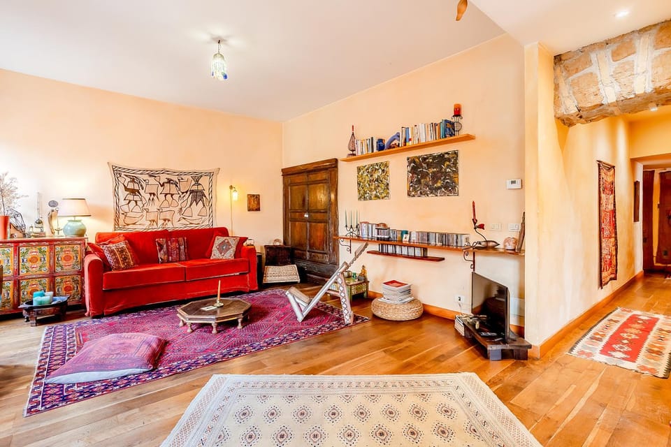 Living room, Photo of the whole room, Seating area