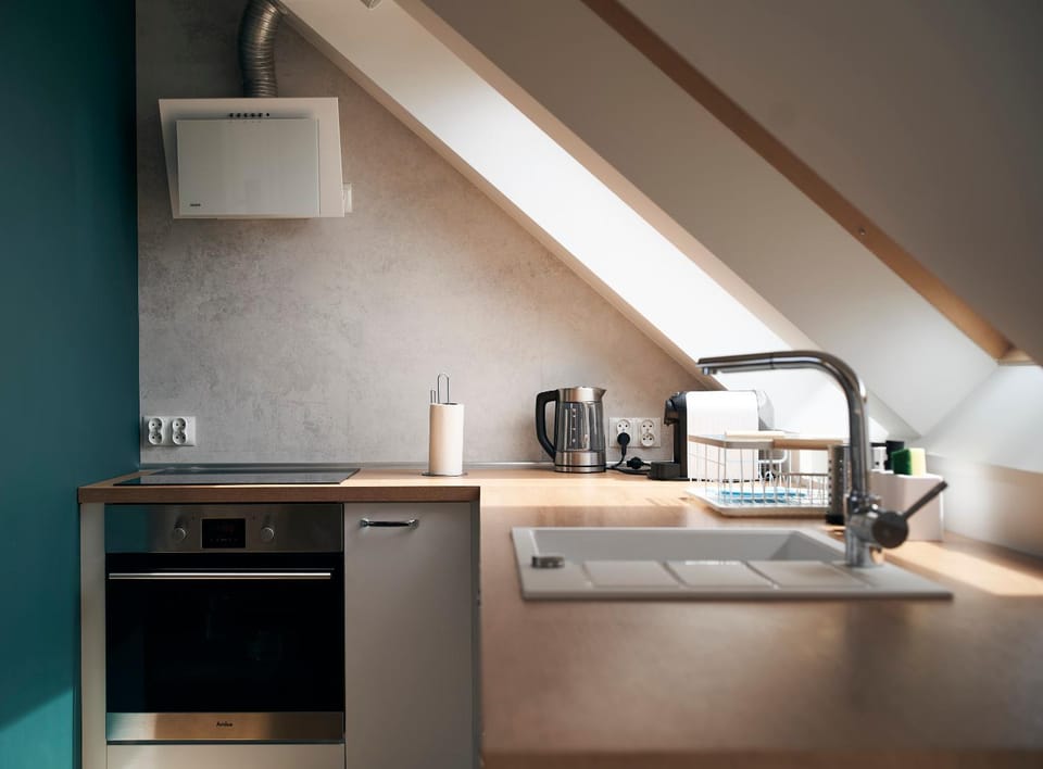 Coffee/tea facilities, Kitchen or kitchenette