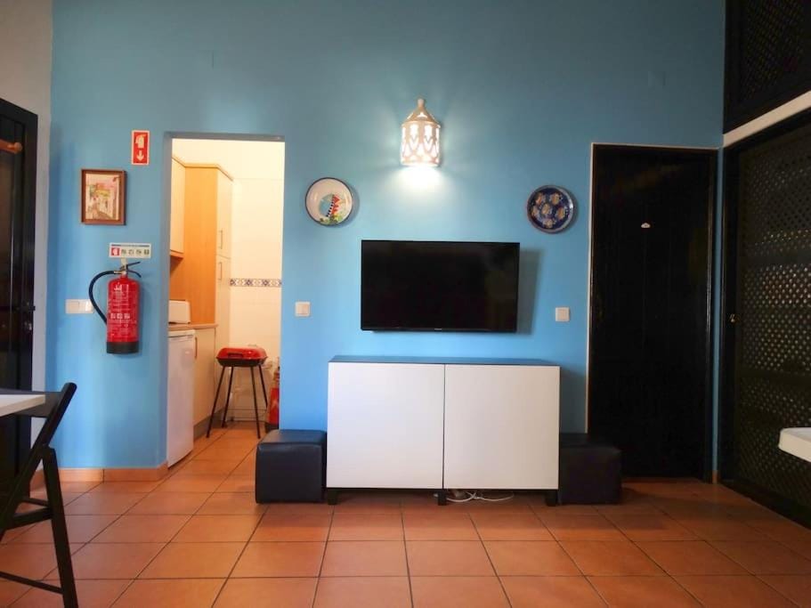 Communal lounge/ TV room