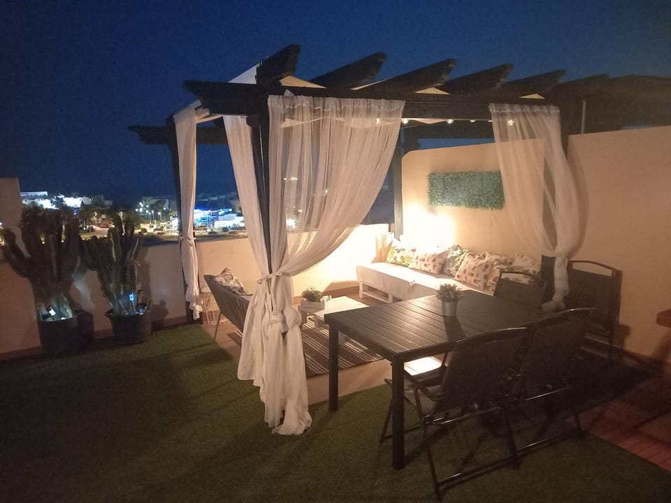 Night, Balcony/Terrace