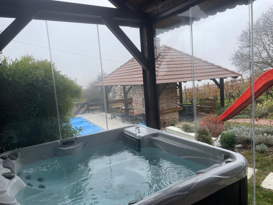 Property building, Natural landscape, Hot Tub, Autumn, Pool view, Inner courtyard view