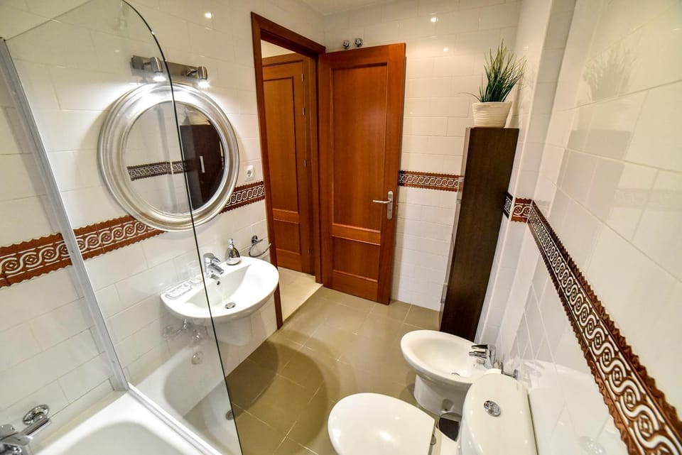 Bathroom, Bath