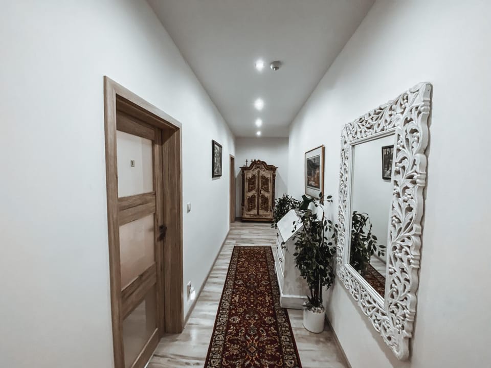 Property building, Decorative detail, Decorative detail