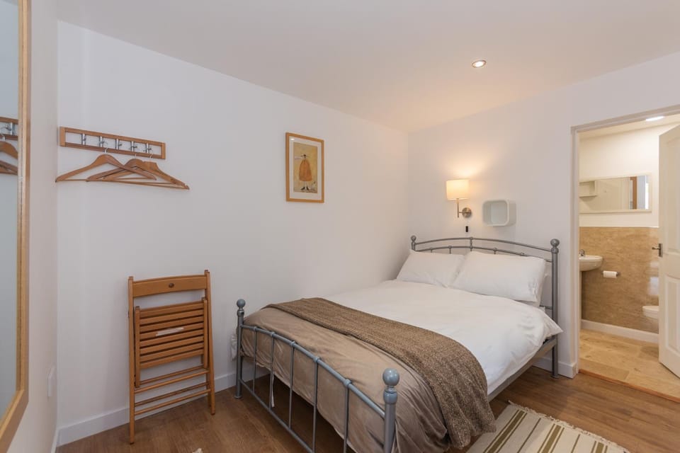 Garden Studio Apartment St Andrews - Free Parking Apartment in Saint Andrews