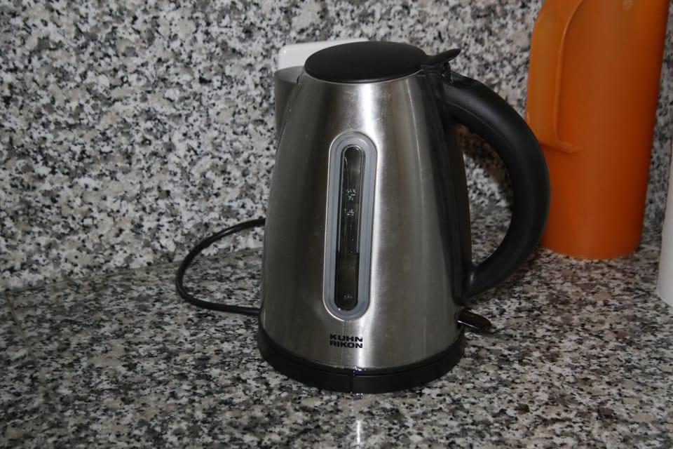 Coffee/tea facilities, Food and drinks, Communal kitchen, Non alcoholic drinks