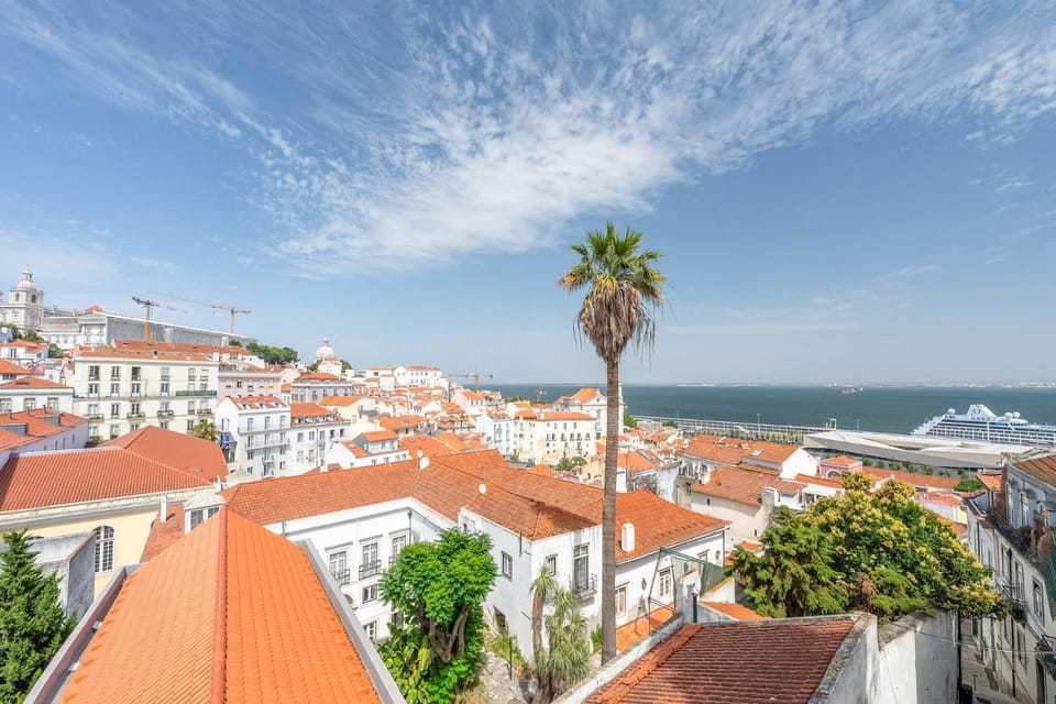 GuestReady - Chic flat near Lisbon Cathedral Apartment in Lisbon