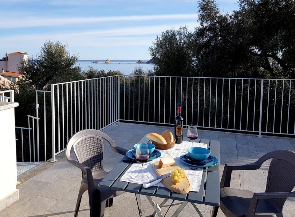 Casa Olivastro Vista Mare Apartment in Santa Maria Navarrese