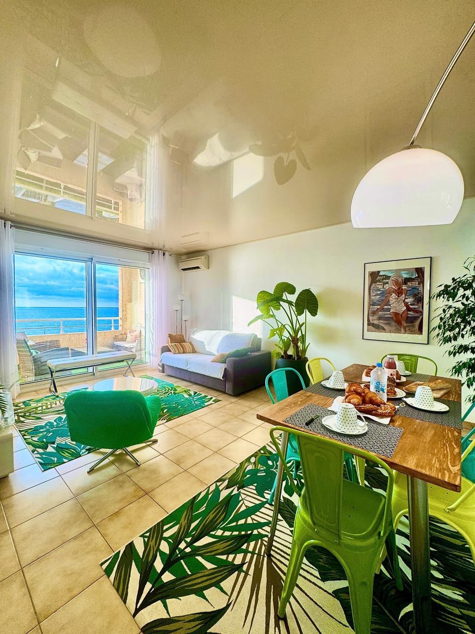 Natural landscape, View (from property/room), Living room, Sea view