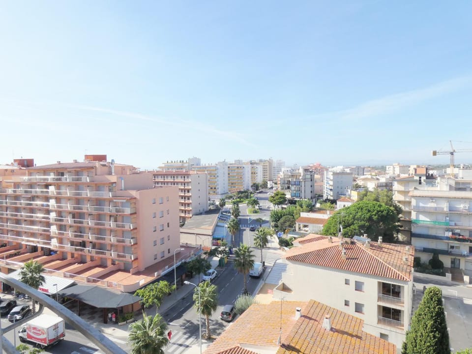 Bora 6-C Apartment in Roses