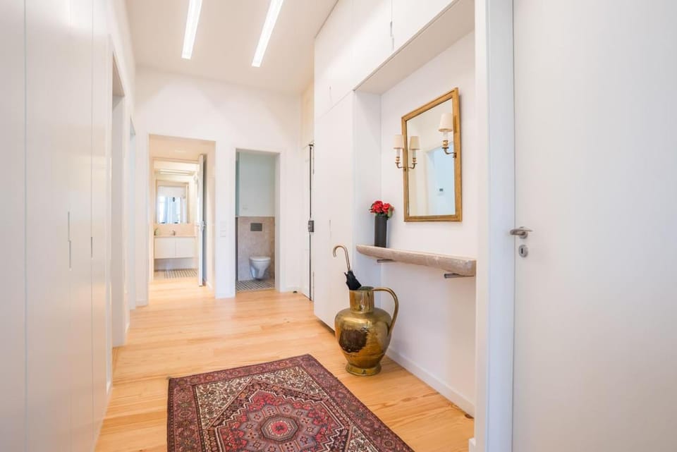 Spacious & Bright Apartment in Cais Sodre Apartment in Lisbon