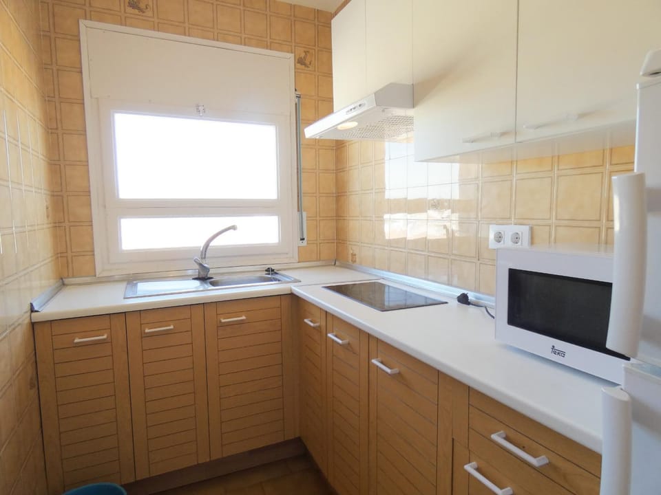 Bora 6-D Apartment in Roses