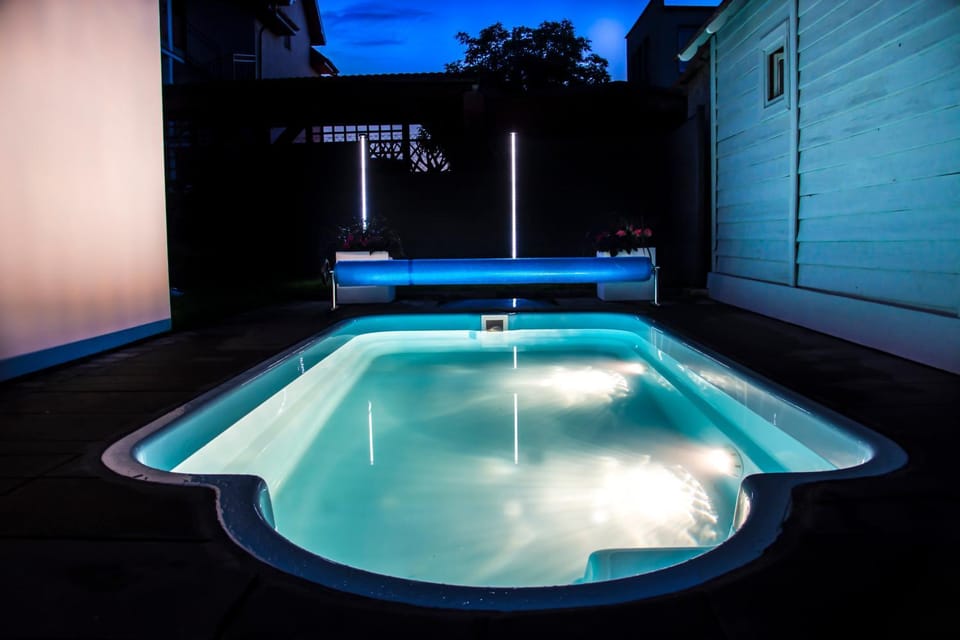 Pool view, Swimming pool