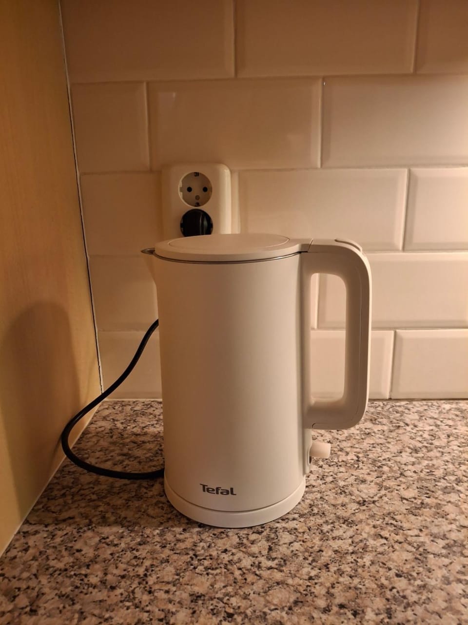 Coffee/tea facilities, Kitchen or kitchenette