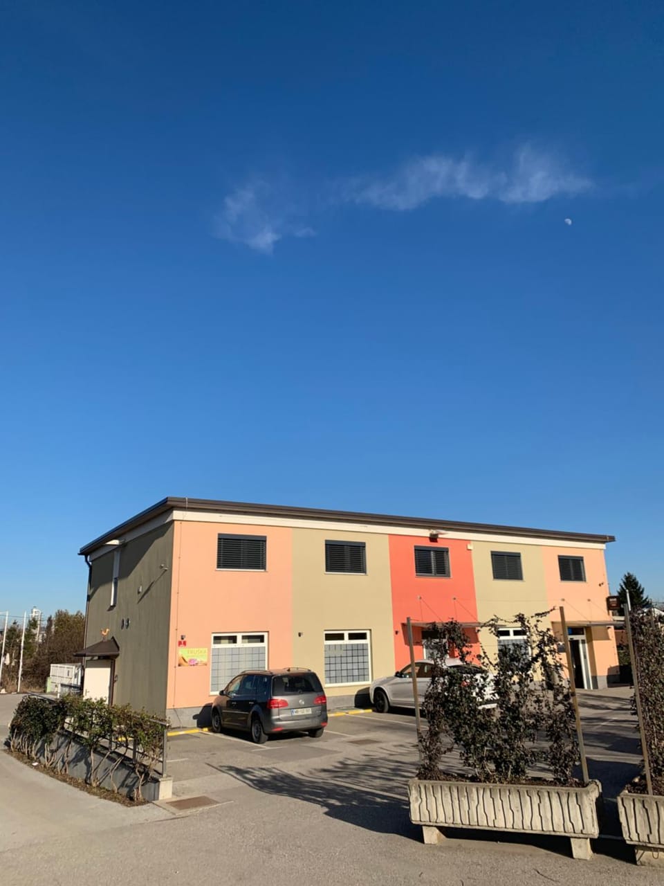 Facade/entrance, Off site, Summer