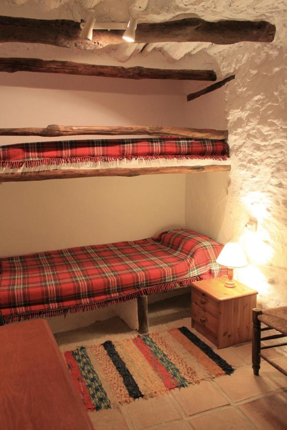 Bedroom, bunk bed