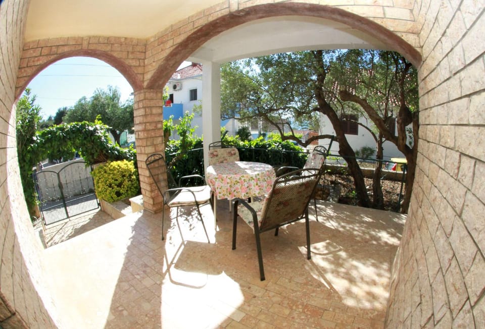 Apartman Gordana Apartment in Okrug Gornji