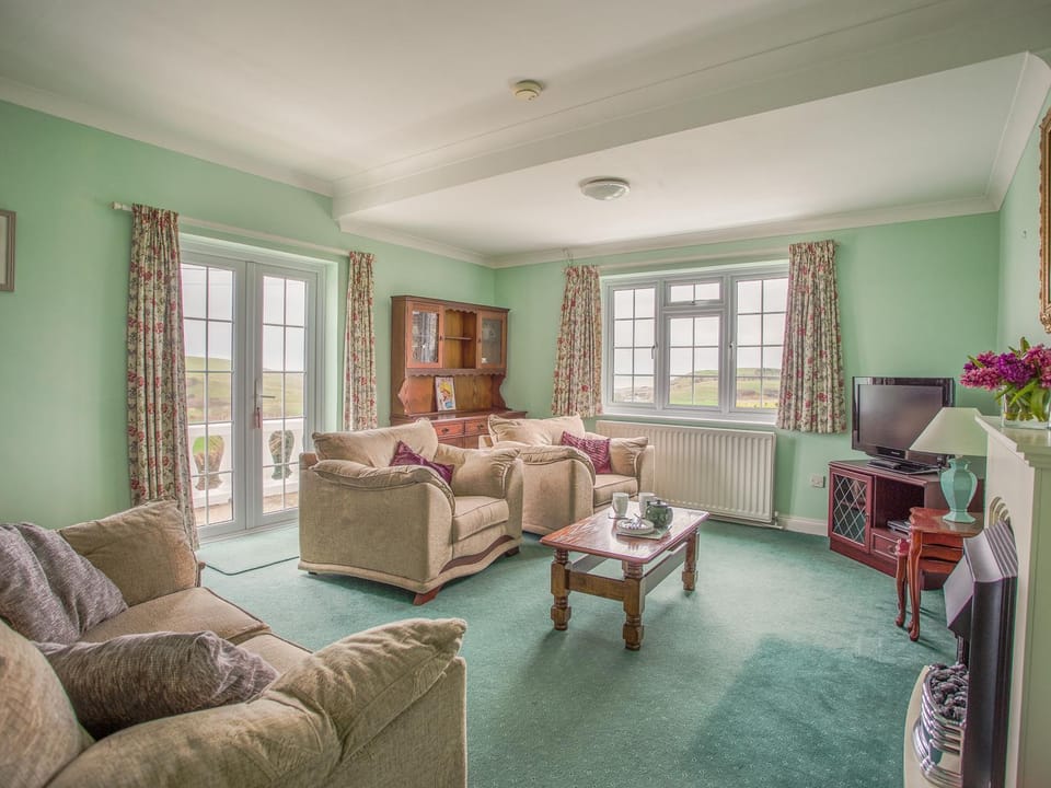 The Doves House in West Dorset District