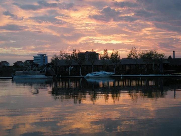 Neighbourhood, Sunset