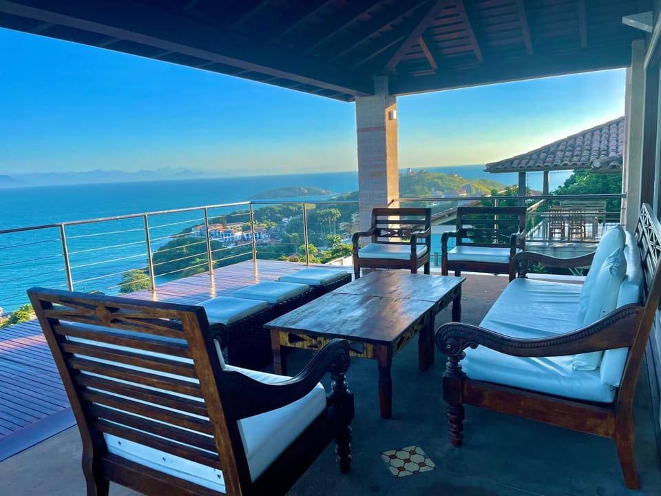Buzios, casa inteira de frente para o mar em Joao Fernandes, fabulosa, a melhor vista, Mansão Bella Vista House in Armacao dos Buzios