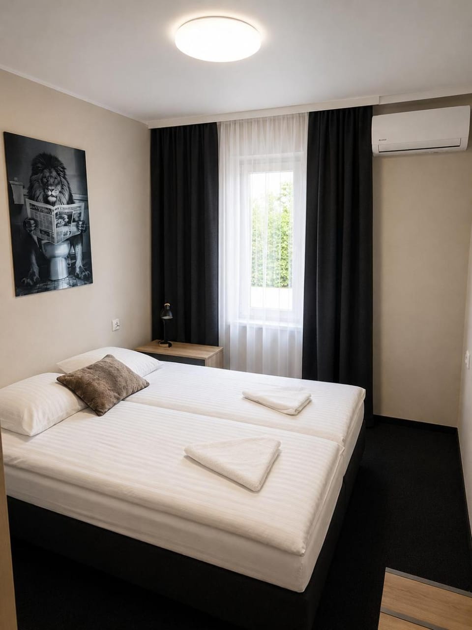 Samoobsługowy Hotel Astoria Fly Modlin Airport Apartment hotel in Masovian Voivodeship