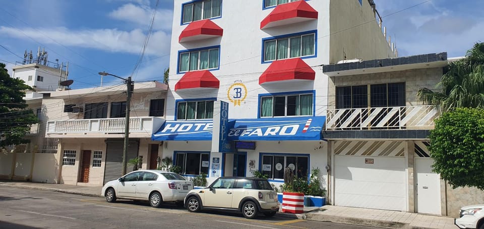 Property building, Facade/entrance