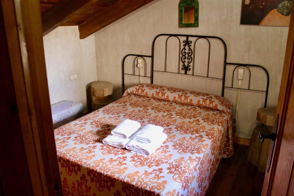 Casas Rurales con Jacuzzi Quijote y Sancho Country House in Castile-La Mancha